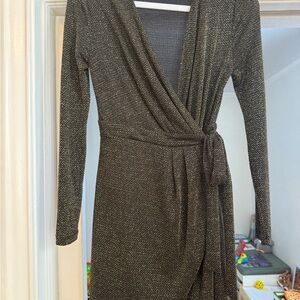 DO+BE Shimmering Black Long Sleeve Dress
